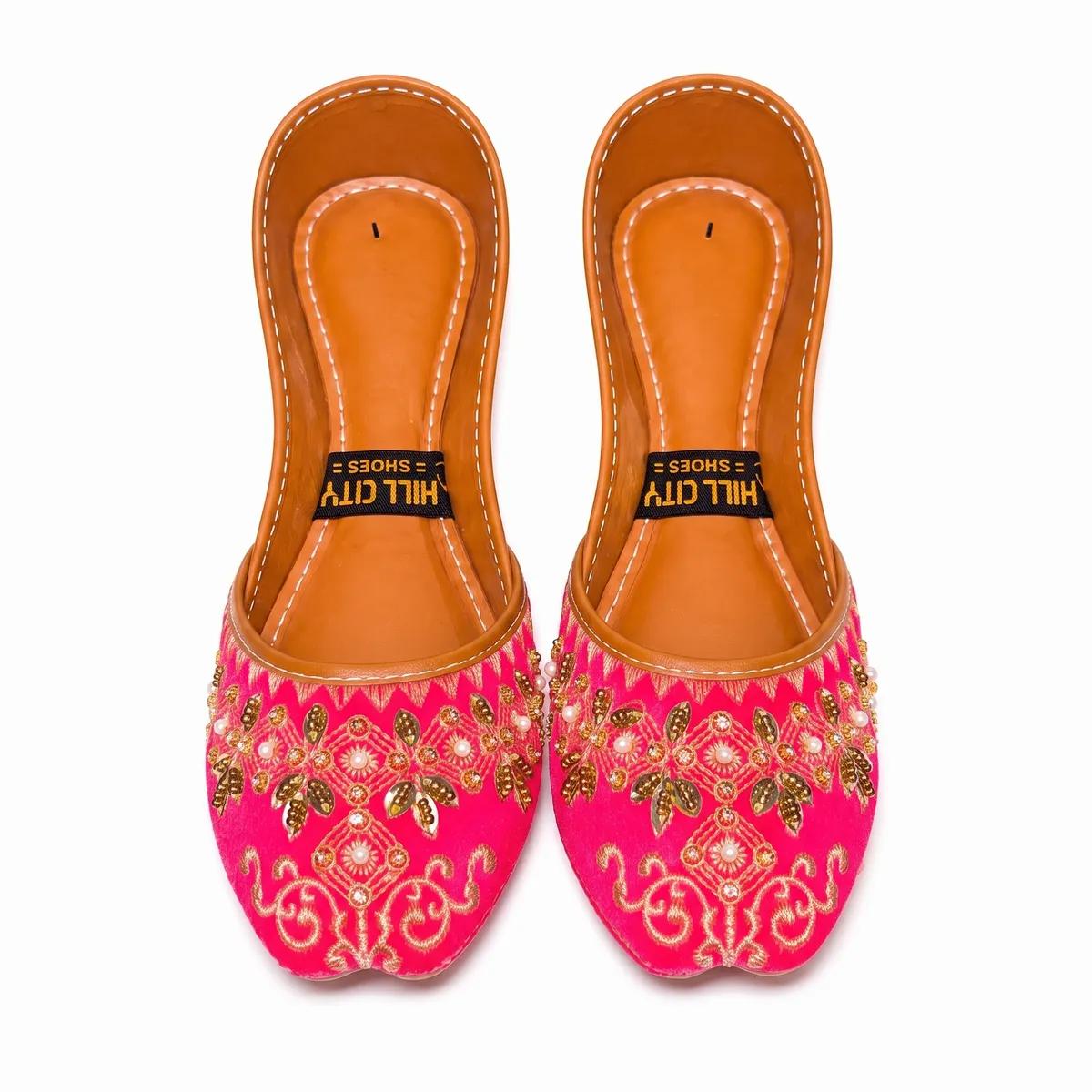 Hill City Embellished Hot Pink Traditional Women's Khussa thumbnail 3
